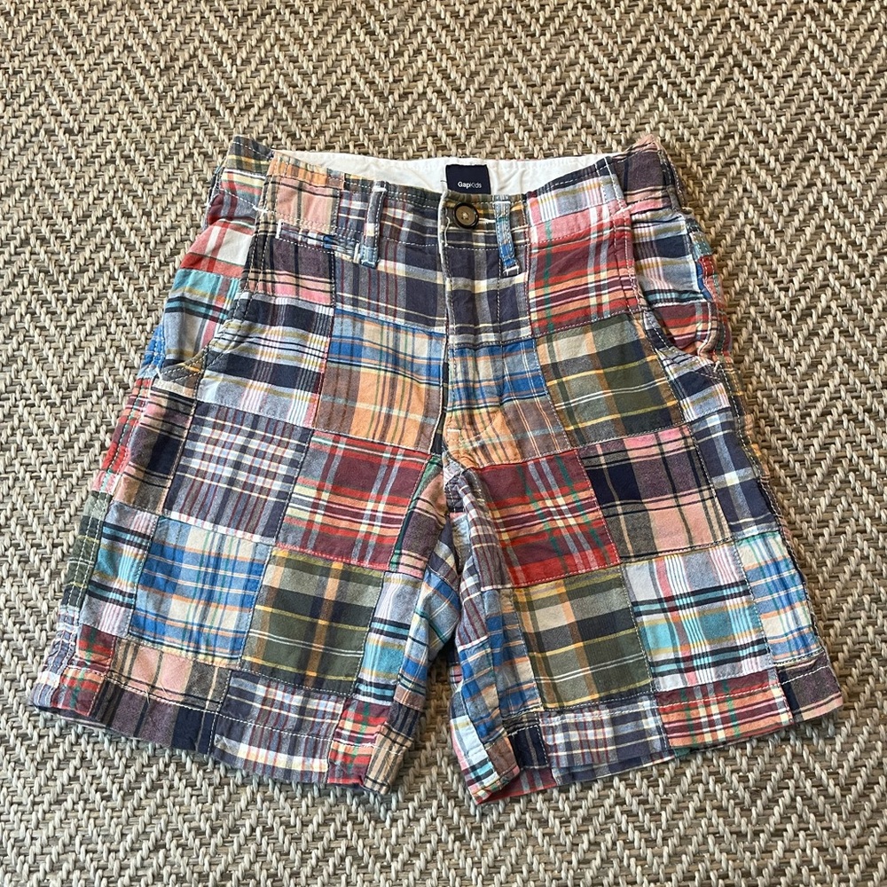 GAP boy’s size 6 madras dress shorts